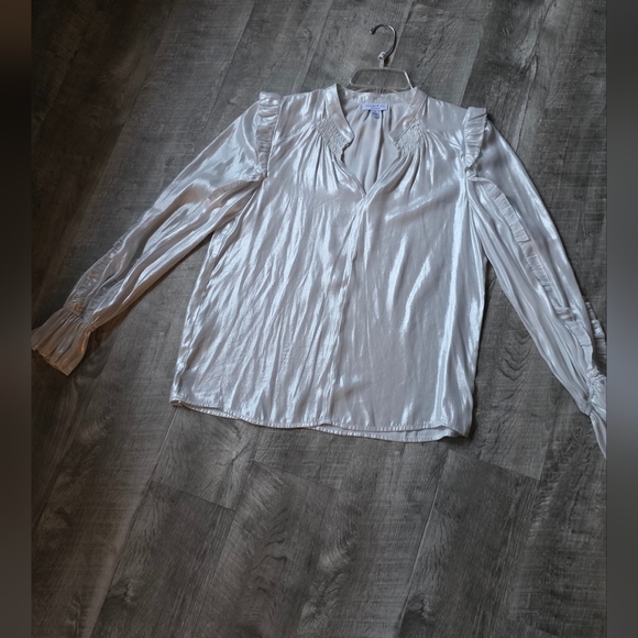 Current Air Tops - Elegant White Blouse